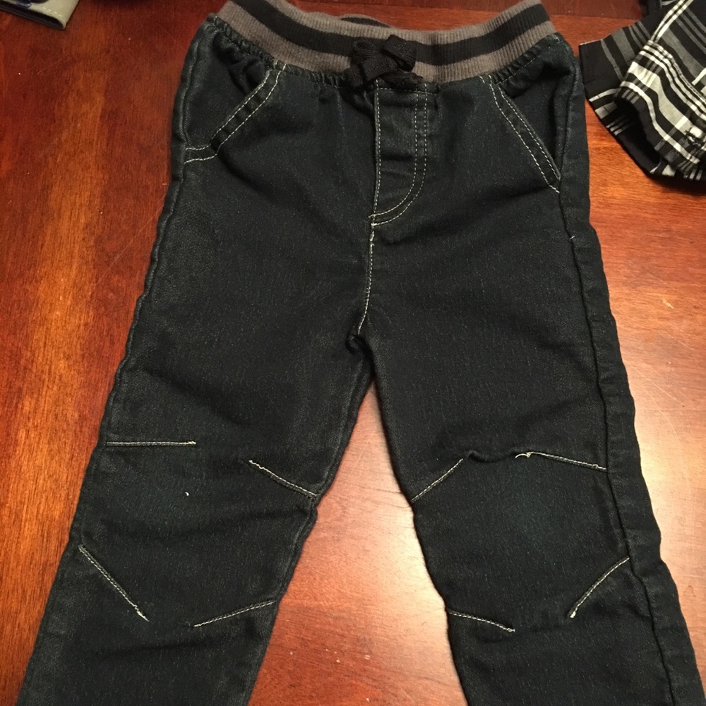 Trendy elastic waist skinny jeans